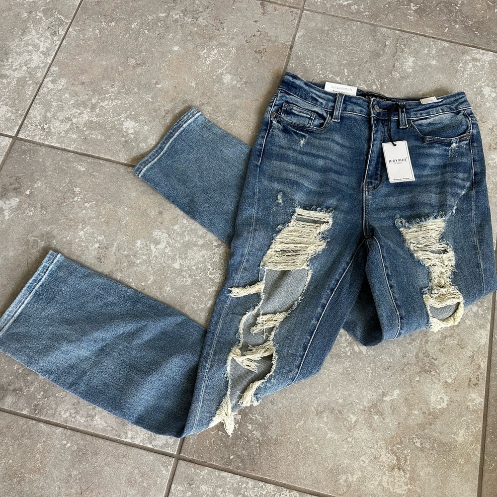 Judy Blue Extreme Distressed Jean